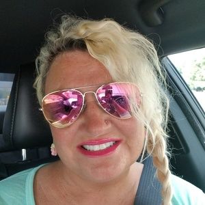 Meet your Posher, Janette